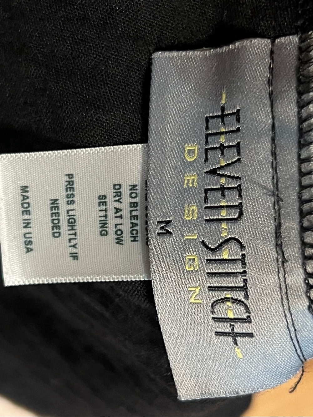 Wide-Leg Textured Black Pants - Picture 3 of 4